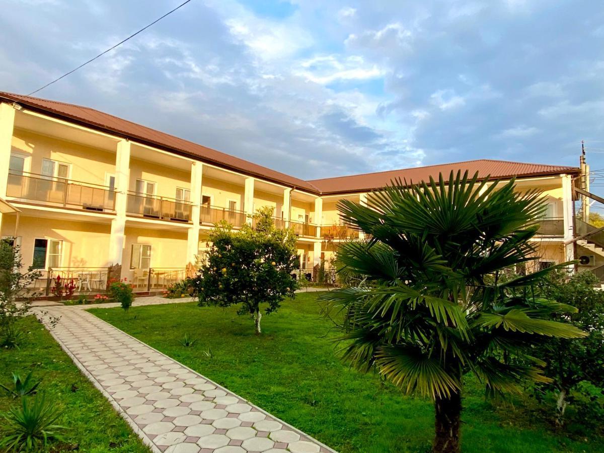 Hotel Solntse Abkhazii Lidzava Esterno foto
