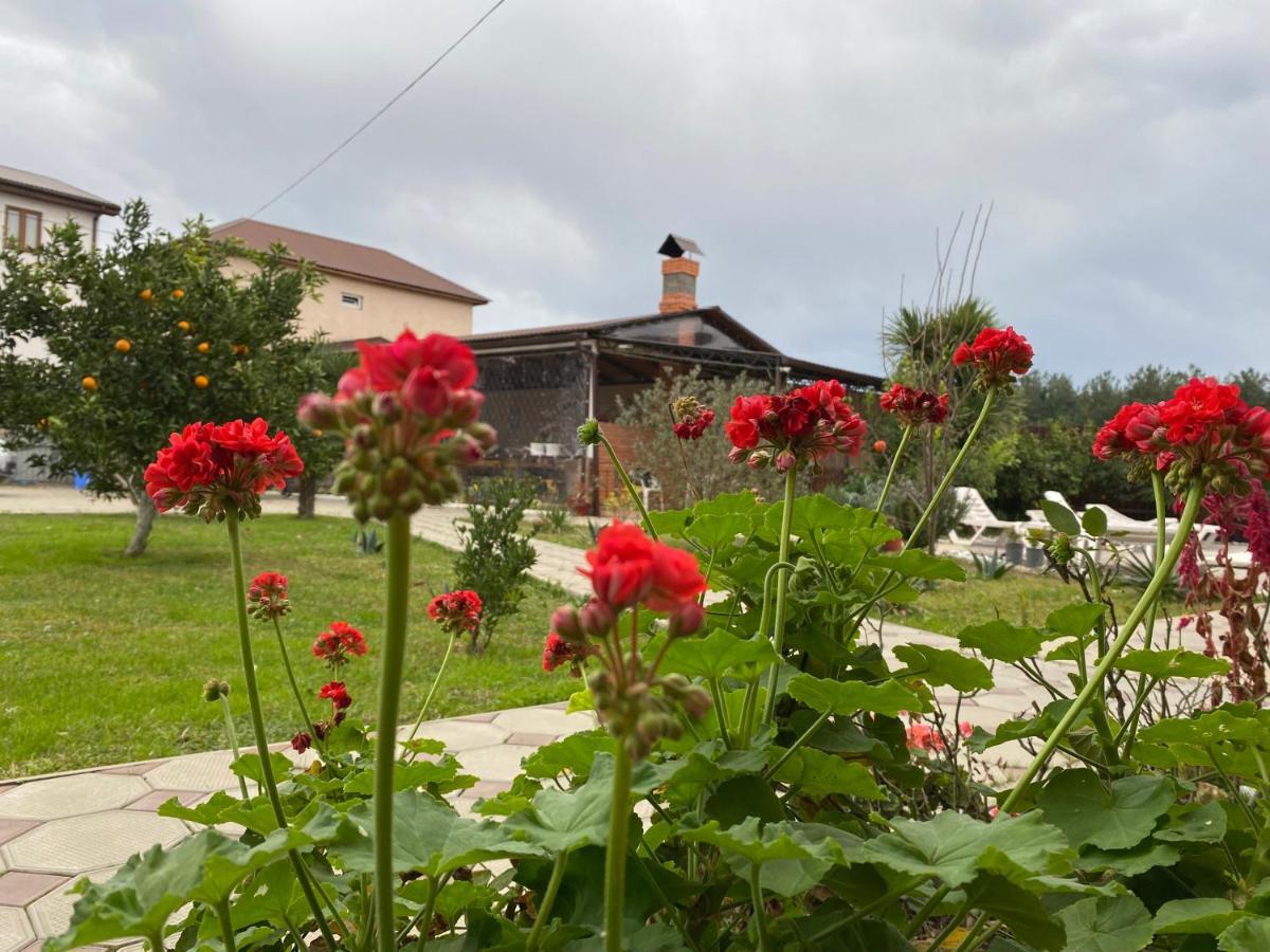 Hotel Solntse Abkhazii Lidzava Esterno foto